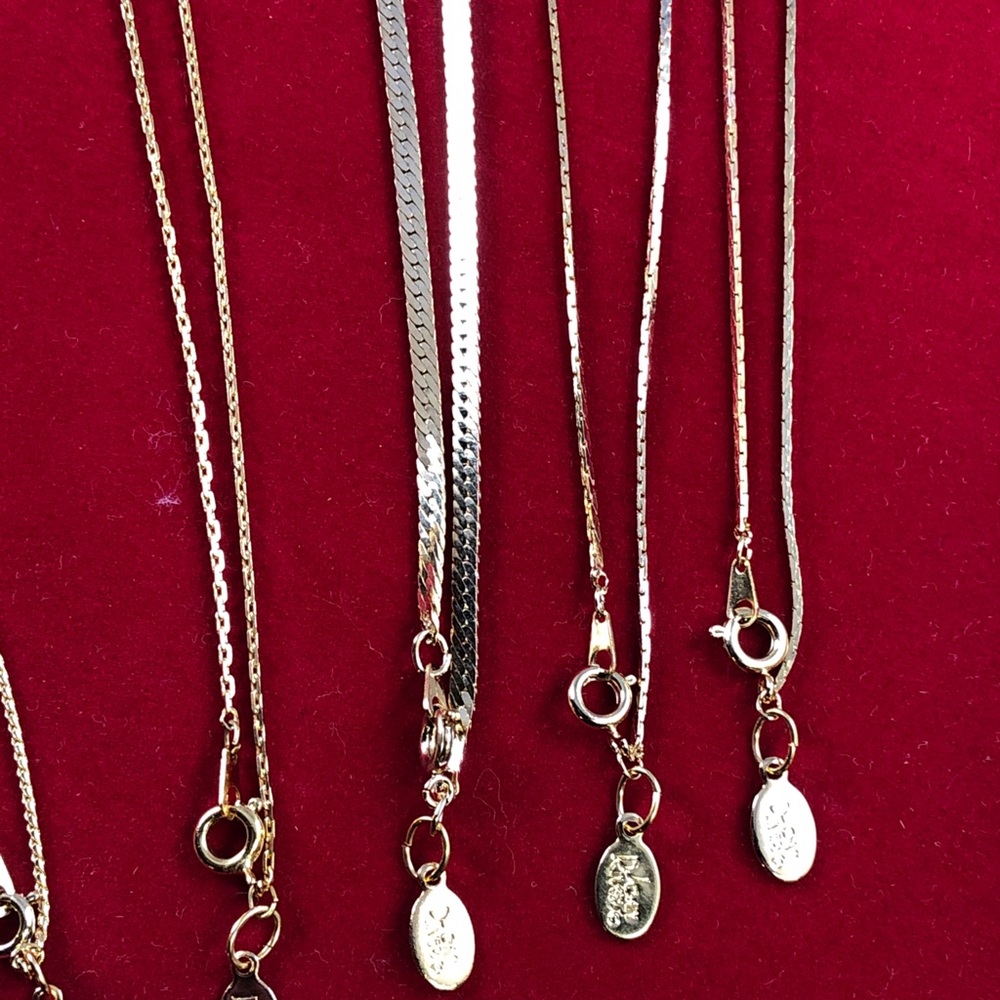 Joan Rivers Complete Chain Wardrobe, 8 Assorted! - Picture 4 of 8